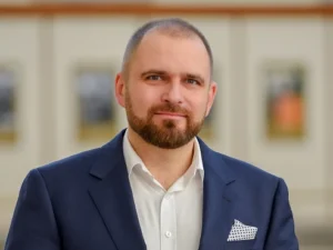 dr Marcin Dąbrowski